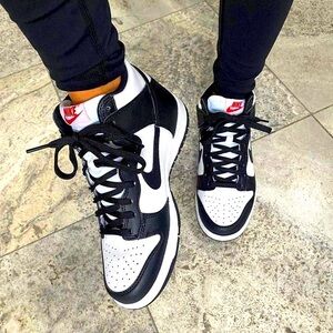 Authentic NEW! Nike panda dunk high, worn once